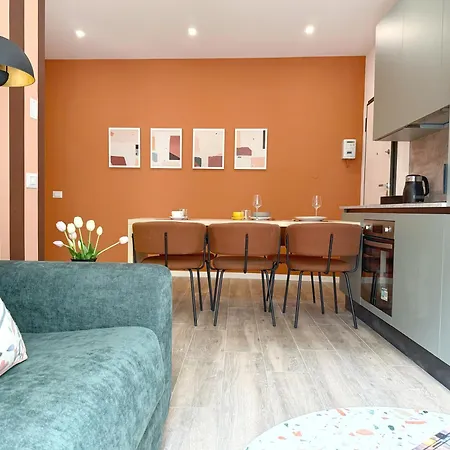 아파트 Muratori Orange Bohemian House - 3 Bedrooms 밀라노