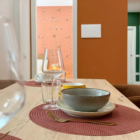 Muratori Orange Bohemian House - 3 Bedrooms 아파트 *